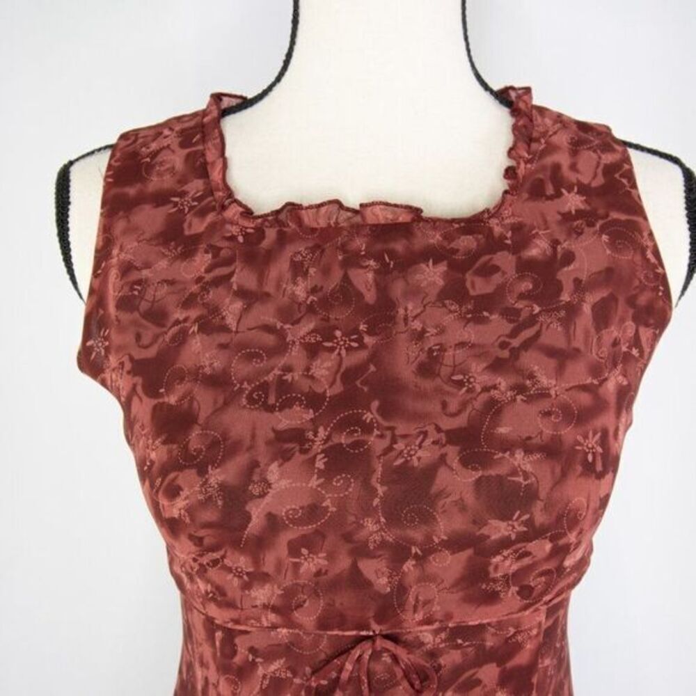 Vintage floral print sleeveless sheath dress with ruffle neck detail - Picture 3 of 16